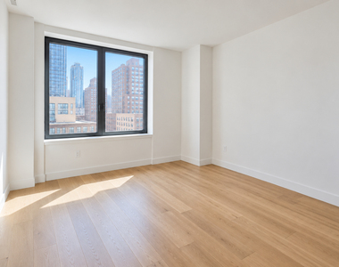 650 West 42nd Street - Photo Thumbnail 3