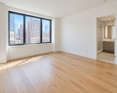 650 West 42nd Street - Photo Thumbnail 1