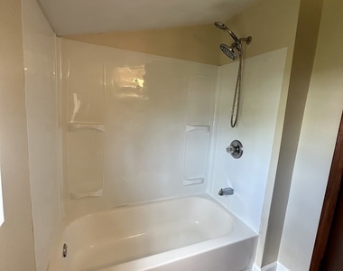 1805 Monroe Street - Photo Thumbnail 6