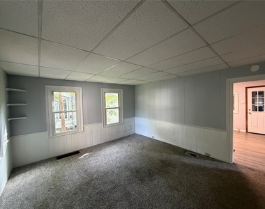334 Main Street - Photo Thumbnail 7