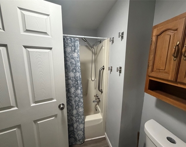 334 Main Street - Photo Thumbnail 10
