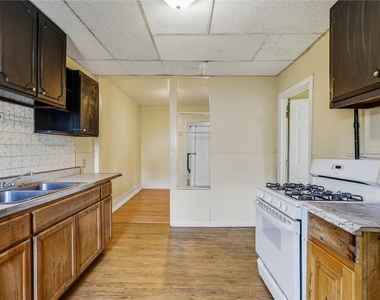 217 Grand Avenue - Photo Thumbnail 14