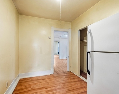 217 Grand Avenue - Photo Thumbnail 11