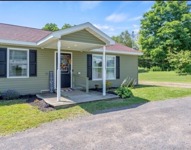 31 Franklin Avenue - Photo Thumbnail 2