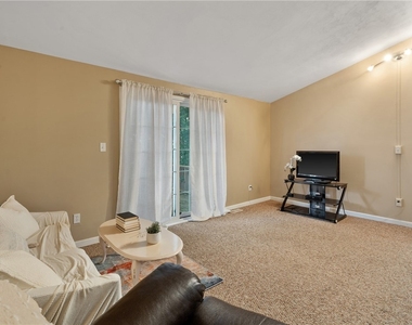 5444 Borgase Lane - Photo Thumbnail 7
