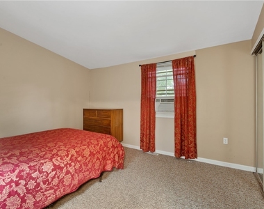 5444 Borgase Lane - Photo Thumbnail 14