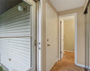 5444 Borgase Lane - Photo Thumbnail 3