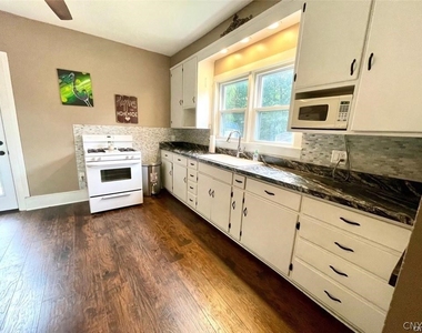 18 Washington Street - Photo Thumbnail 1