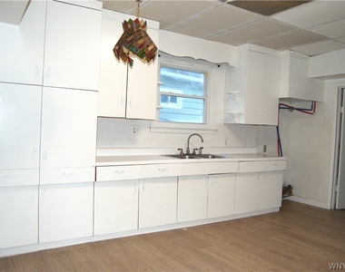 80 Vanderbilt Street - Photo Thumbnail 7