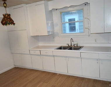 80 Vanderbilt Street - Photo Thumbnail 8