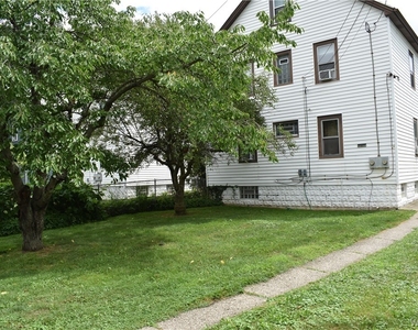 224 Ivyhurst Circle - Photo Thumbnail 7