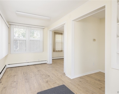 3555 N Buffalo Street - Photo Thumbnail 3