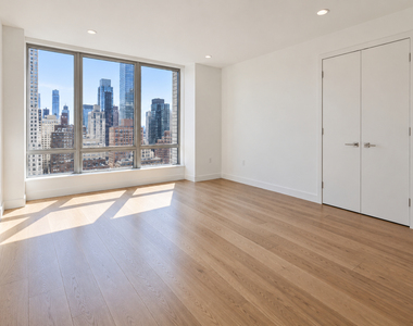 436 West 52nd Street - Photo Thumbnail 3