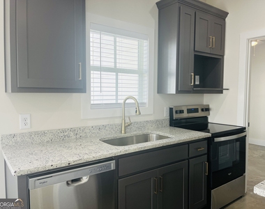 203c Cherry Street - Photo Thumbnail 6