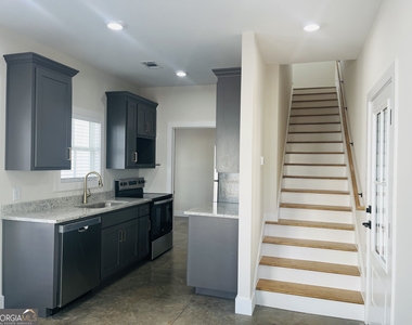 203c Cherry Street - Photo Thumbnail 4