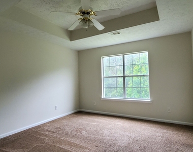 10600 Redbud Lane - Photo Thumbnail 4