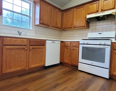 10600 Redbud Lane - Photo Thumbnail 13