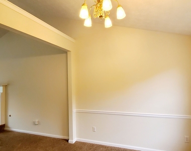 10600 Redbud Lane - Photo Thumbnail 11