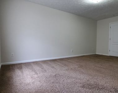 10600 Redbud Lane - Photo Thumbnail 5