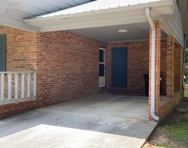 387 N Richardson Street - Photo Thumbnail 1