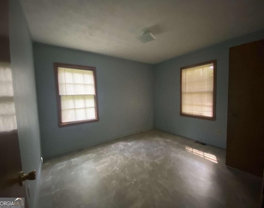 387 N Richardson Street - Photo Thumbnail 10