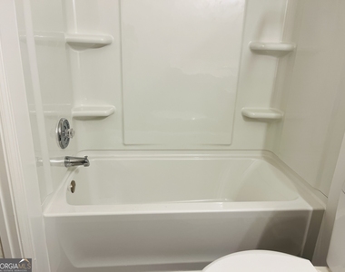 47 Robinson Street - Photo Thumbnail 11
