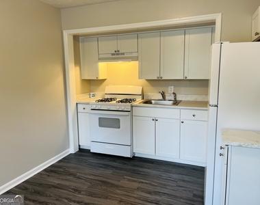 47 Robinson Street - Photo Thumbnail 5