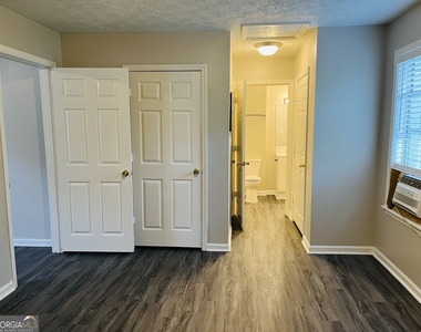 47 Robinson Street - Photo Thumbnail 9