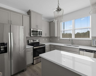 7753 Lance Road - Photo Thumbnail 6
