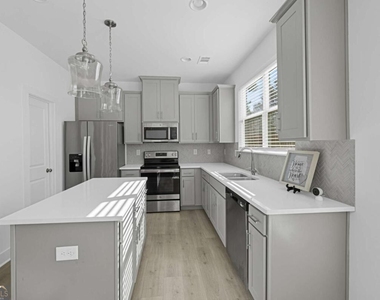 7753 Lance Road - Photo Thumbnail 7