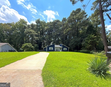 813 Post Oak Circle - Photo Thumbnail 2