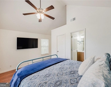 105 Palmetto Street - Photo Thumbnail 7