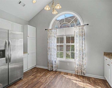 330 General Wheeler Drive Nw - Photo Thumbnail 12