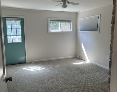 2178 Rugby Avenue - Photo Thumbnail 5
