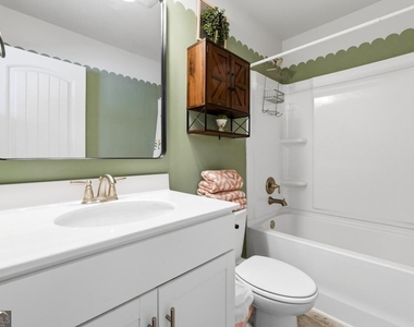 121 Treeline Trail - Photo Thumbnail 17