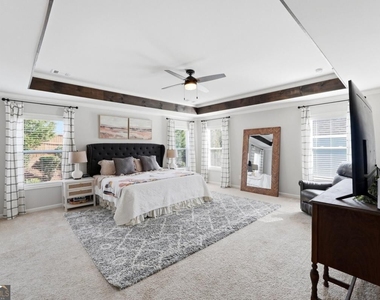 121 Treeline Trail - Photo Thumbnail 2
