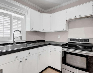 2173 Hannah Lane - Photo Thumbnail 32