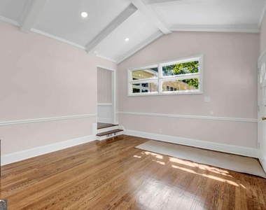 2173 Hannah Lane - Photo Thumbnail 5