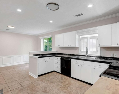 2173 Hannah Lane - Photo Thumbnail 31