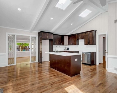 2173 Hannah Lane - Photo Thumbnail 9