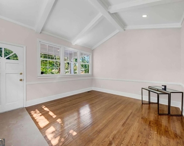 2173 Hannah Lane - Photo Thumbnail 6