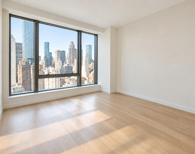 520 West 43rd Street - Photo Thumbnail 1