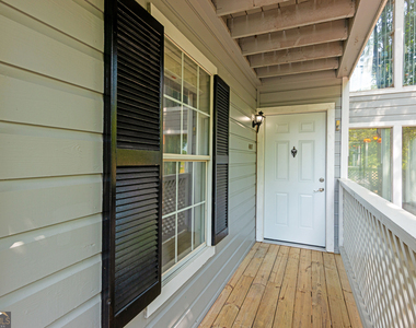 407 Natchez Trace - Photo Thumbnail 1