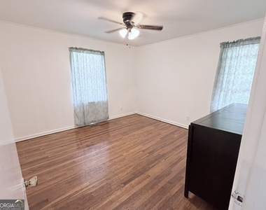 105 Dogwood Drive - Photo Thumbnail 9