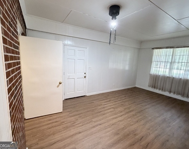 105 Dogwood Drive - Photo Thumbnail 25