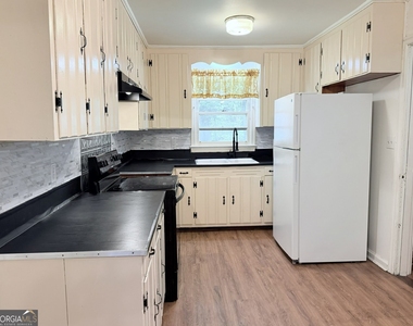 105 Dogwood Drive - Photo Thumbnail 15
