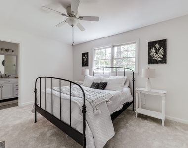 315 Davis Street - Photo Thumbnail 15