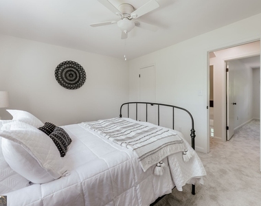 315 Davis Street - Photo Thumbnail 16
