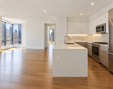 30 Park Avenue - Photo Thumbnail 3