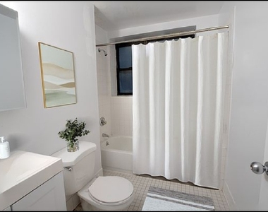 72nd street and 1st Avenue - Photo Thumbnail 2